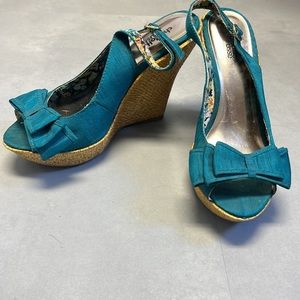 Charlotte Russe teal wedges